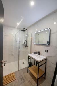 Appartements La Suite de Chantilly - Appartement de 80m2 avec Jacuzzi prive ! : photos des chambres