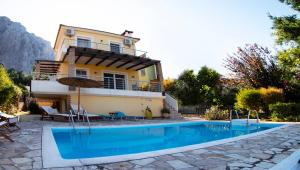 The Birds Nest Luxury Villa