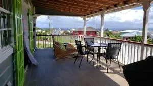 Fortescue Cherry Blossom Apartments - Saint Philip