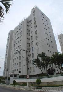 Cobertura com piscina e churrasqueira - Guarujá