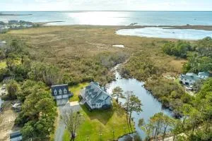 Emotional Rescue Too CV4 - إليزابيث سيتي