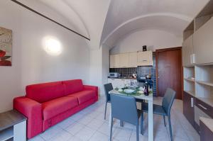 LakeView LakeComo, CIPRESSO 7, 4Seasons, Terrace, 30m to Lake! by STAYHERE-LAKECOMO