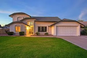 ESTRELLA - Renovated with PATIO, BBQ, POOL & SPA - Raintree