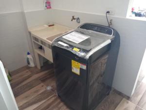 Apartamento Edificio Blanco-White Building