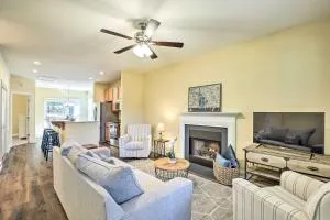 Charming Flat Rock Townhome with On-Site Trails - Zirconia