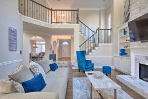 Updated Mableton Home about 14 Miles to Downtown ATL!