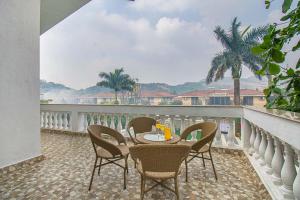 StayVistas Brookvale Cottage - Divetranquility with pool view and gazebo