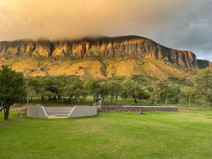 Kransberg Country Lodge Guest Farm