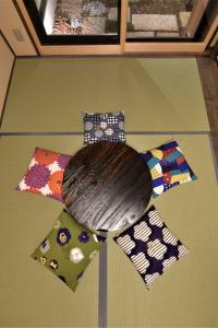 JR京都駅徒歩10分。お風呂が素敵な貸切京町家。6人まで最適。