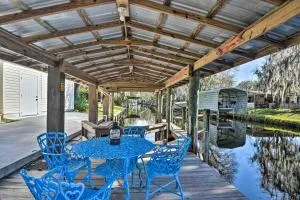 St Johns River Canal Home with Grill! - Crescent City