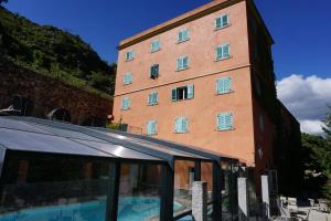 Hotels Les Jardins De La Glaciere : photos des chambres