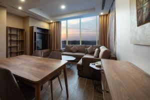 Mirada Purple Zahra - Serviced Apartments