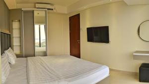 Lovina 3007 at Pollux Meisterstadt