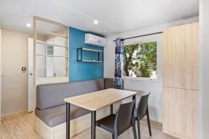 Campings Camping Le Damier : photos des chambres