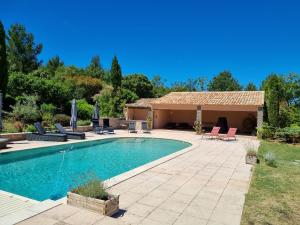 Villas Villa provencale au coeur du pays d’Aix, piscine, vue imprenable : photos des chambres