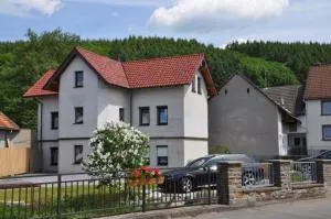 Fliederhof Ferienwohnungen - Acht