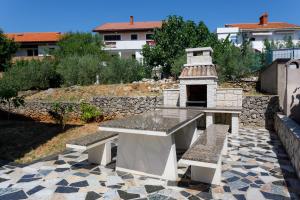 Apartments Lacic 