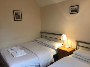 Triple Room with Shared Toilet room in Atlas Oxford House