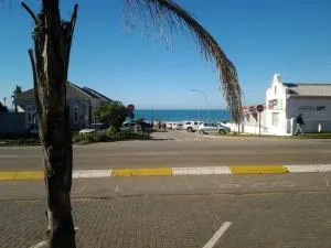 18 Neptunes Terrace - Jeffreys Bay