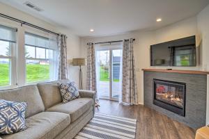 Updated Port Orchard Home, Walk to Waterfront - 3hvězdičkové hotely ve městě Port Orchard