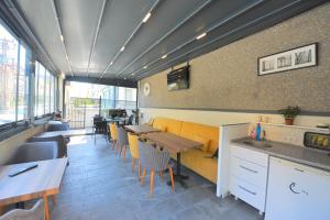 Ozgur City Residence