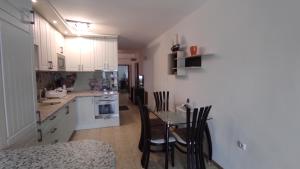 Dom-El Real Apartments in Sea View Complex