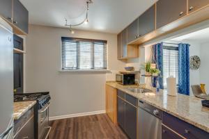 2BR apt by Vandy-Walk to Dinning -208