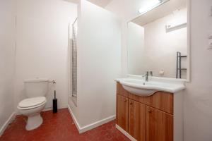 Appartements **APPARTEMENT PROCHE GARE ET MARCHE DE TOULON** : photos des chambres