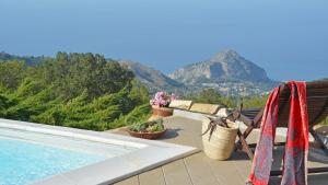 Villa vista mare con Piscina Privata a Cefalù