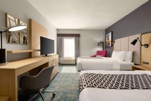Queen Room with Two Queen Beds - Non-Smoking room in La Quinta Inn & Suites by Wyndham Selma/Smithfield I-95