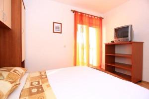 Holiday apartment in Kali with sea view, terrace, air conditioning, WiFi 4675-4