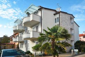 Apartments Vaal in Rovinj with balcony