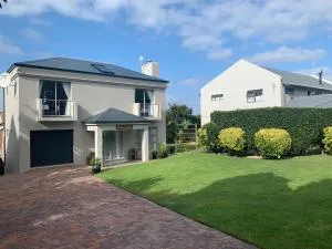 Bem Vindo Self Catering Guest House - Fisherhaven