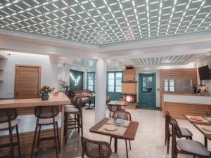 CASTRELLO Old Town Hospitality