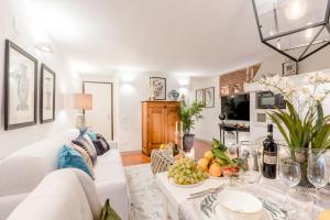 Casa Colosseum, A Million Dollars View: the Lucca Colosseum. Luxury 1 bedroom 1 Bathroom Apartment