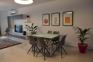 Voguish 3 Bedroom Apartment