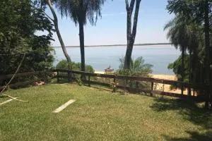 Cabaña panorámica sobre el PARANÁ y Pesca - Ayolas