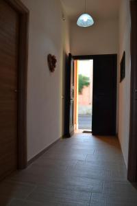 TERESA HOLIDAY img57