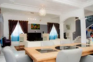 Villa luxueuse - Odza - Yaoundé - Nsimalen