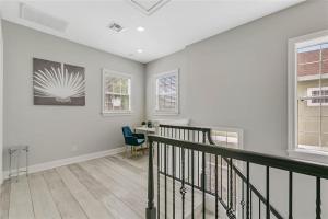 5 Bedrooms with In-law suite RERESORT Villa Pool, Spa, NO water park