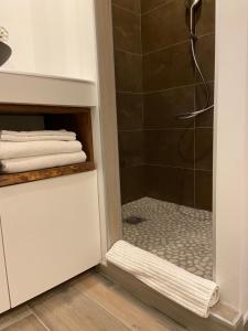 Appartements Felix Le Renfrogne Aubagne-Cassis-Aix en Provence : photos des chambres