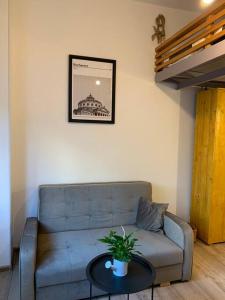 Charming 1937 #Victory Avenue