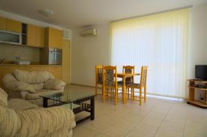 Апартамент Серена - Apartment Serena - Balchik villa zone