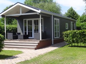 Recreatiepark Jachthaven De Veerstal Lathum - Luxe Chalet