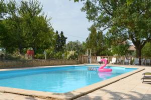 Villa spacieuse à Laurac avec piscine partagée 160 m²