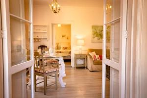 Private Pool Apt. with Great View