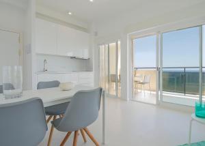 Frontal beach view apartment with spacious balcony