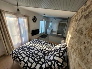 B&B / Chambres d'hotes La genotiere : Chambre Lit Queen-Size - Vue sur Jardin