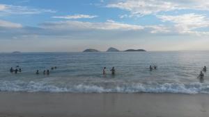 No coração de Ipanema - Qto e Sala em IPANEMA Ótimo para 2 mais 2 pessoas!