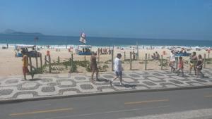 No coração de Ipanema - Qto e Sala em IPANEMA Ótimo para 2 mais 2 pessoas!